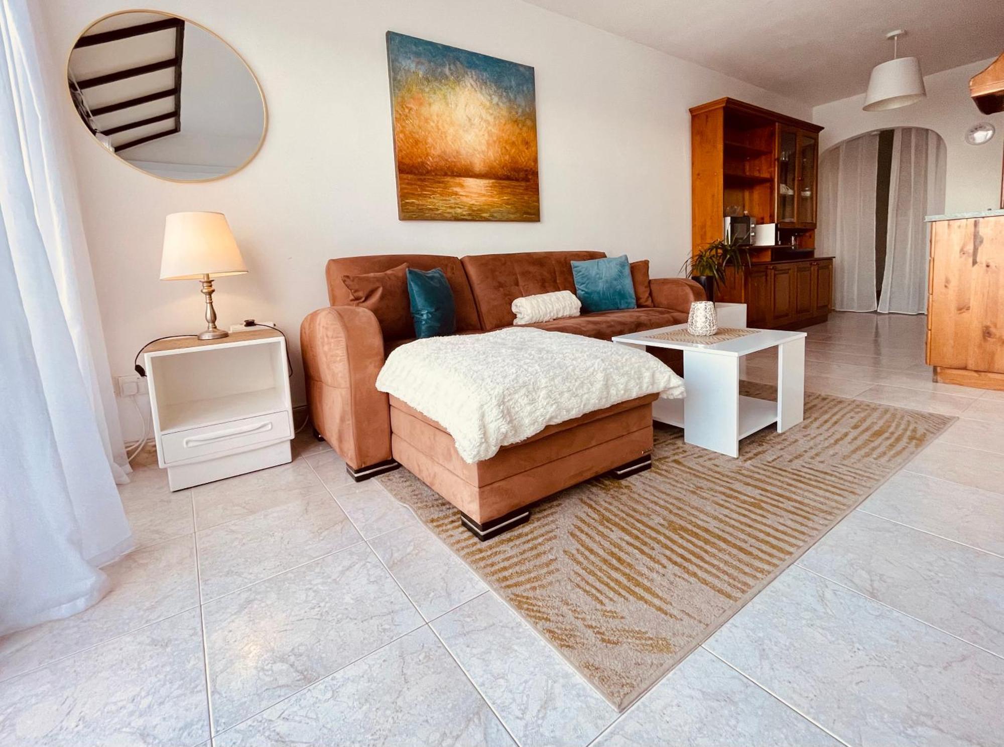 Seafront Apartment Terrace, Lounger & Panoramic Ocean Views メーリッハ エクステリア 写真